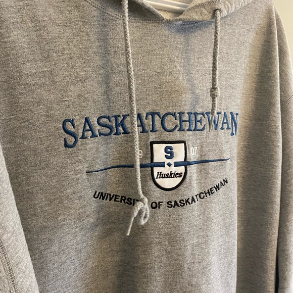 SOLD 🚫 Embroidered Hoodie 🤩 - Picture 5 of 7